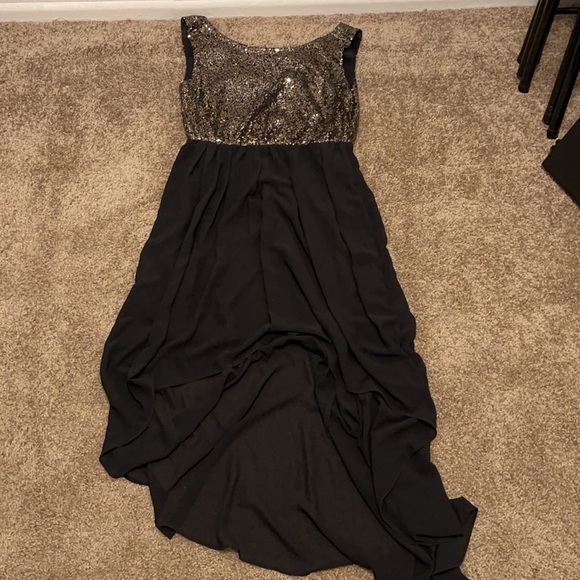 Black Dress - Picture 1 of 7
